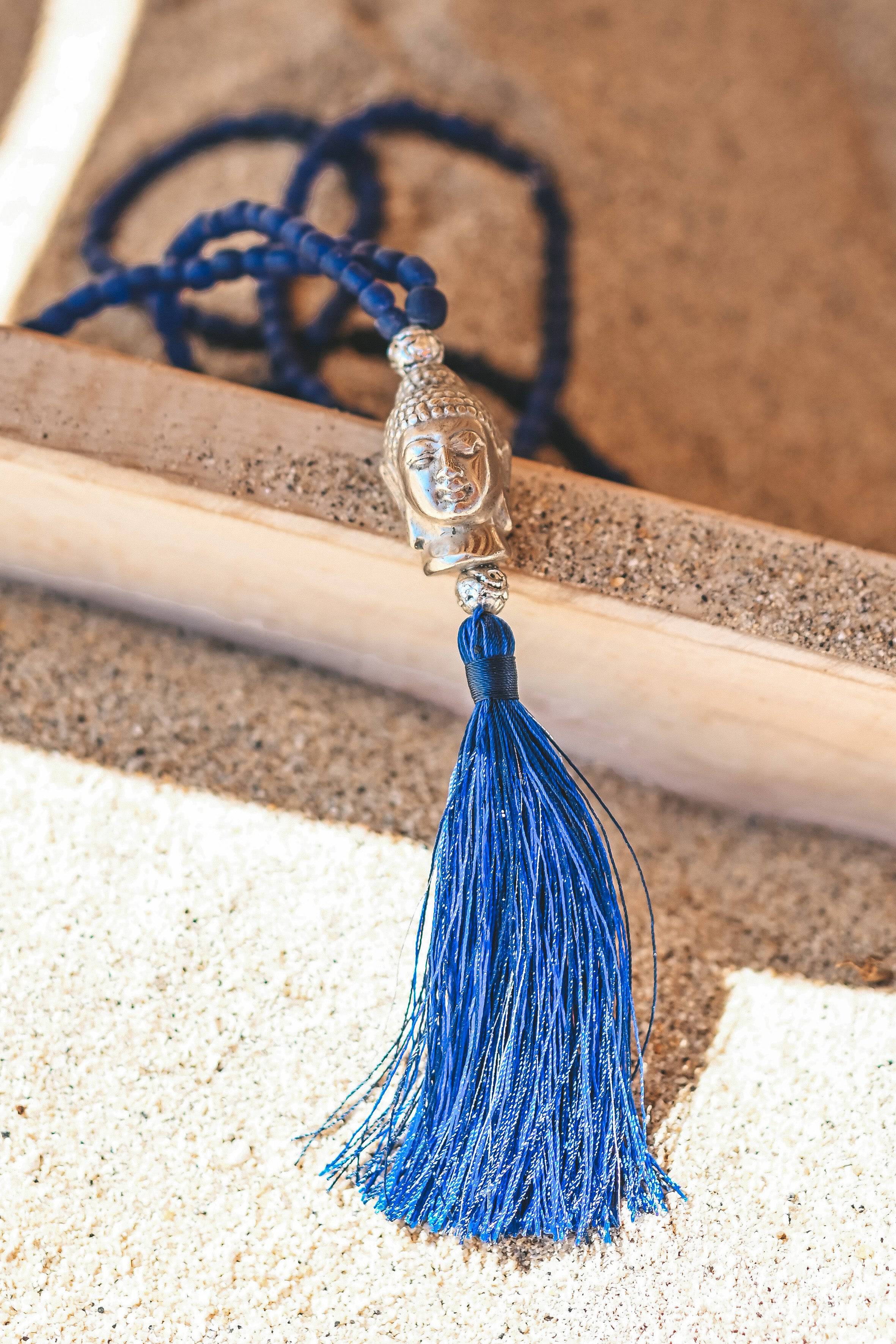 The buddha necklace blue