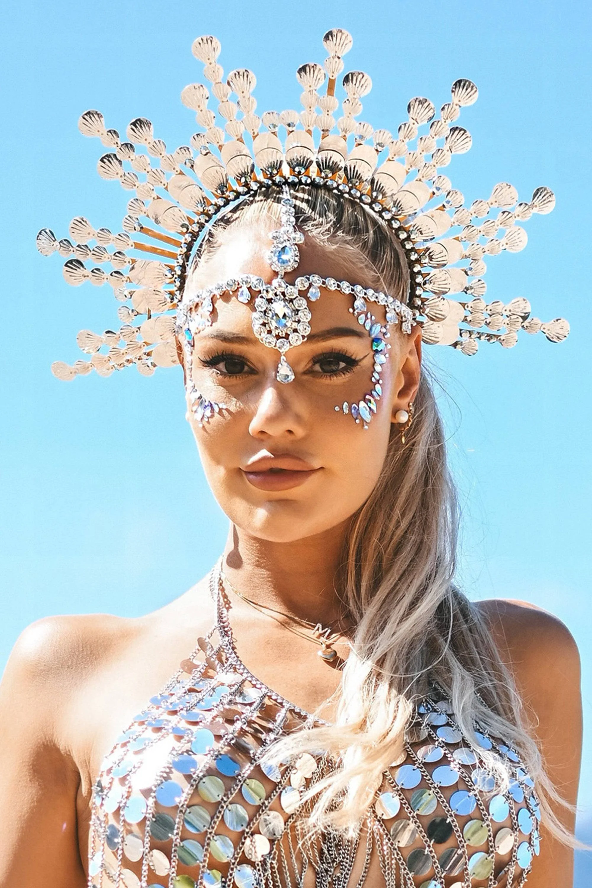 Wilma halo crown silver